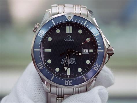 omega goldeneye seamaster|james bond omega watch images.